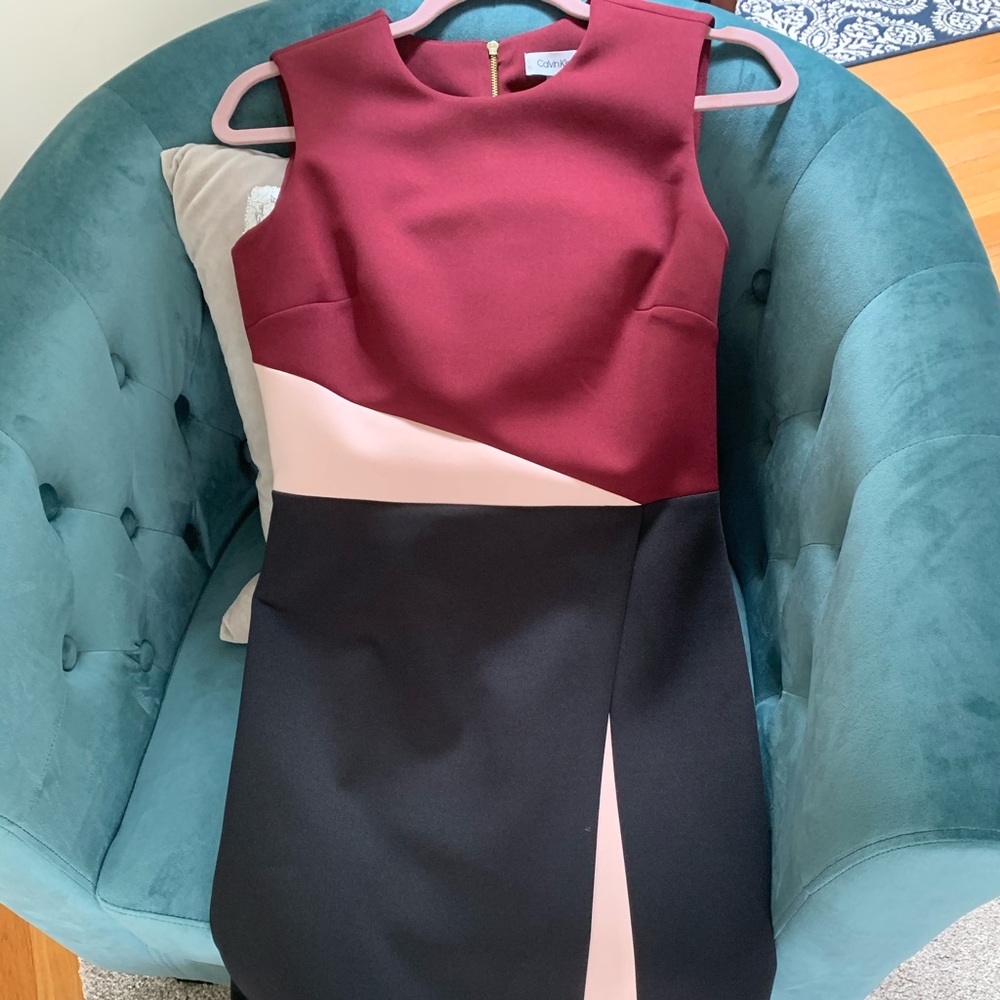 Gorgeous Calvin Klein scuba dress